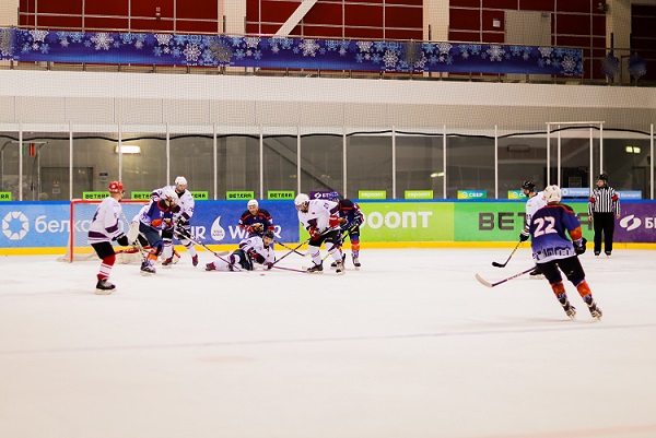 Убедительная победа металлургов!